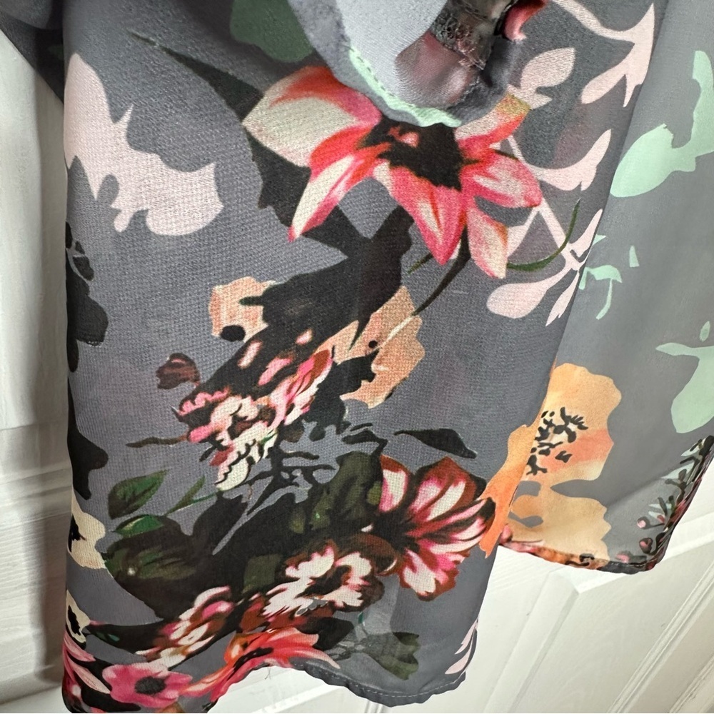 Kimono Grey & Pink Floral Sheer Size Extra Large - Picture 14 of 16